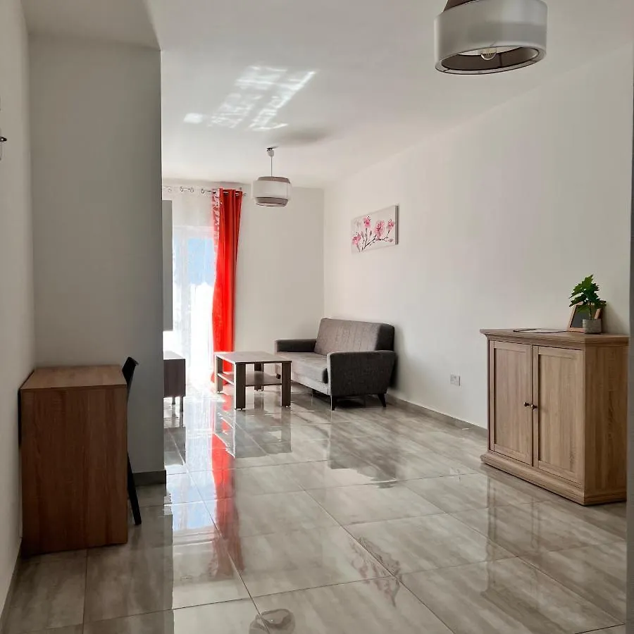 F4 Modern And Bright Apartment In Malta Msida