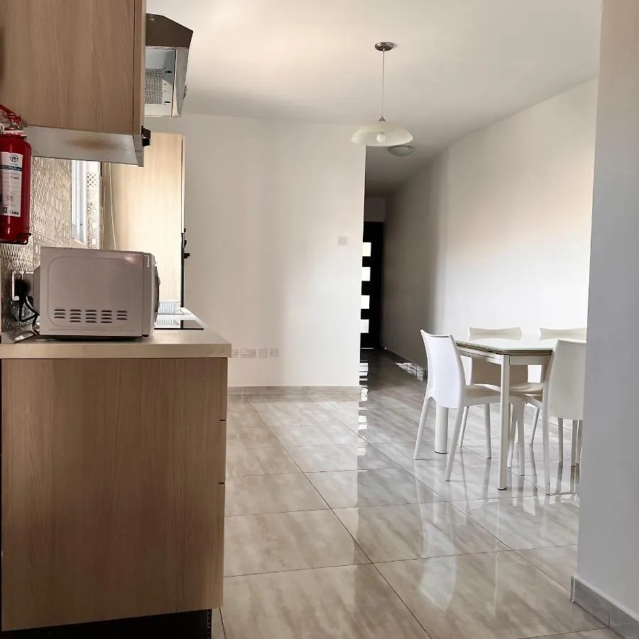 F4 Modern And Bright Apartment In Malta Msida